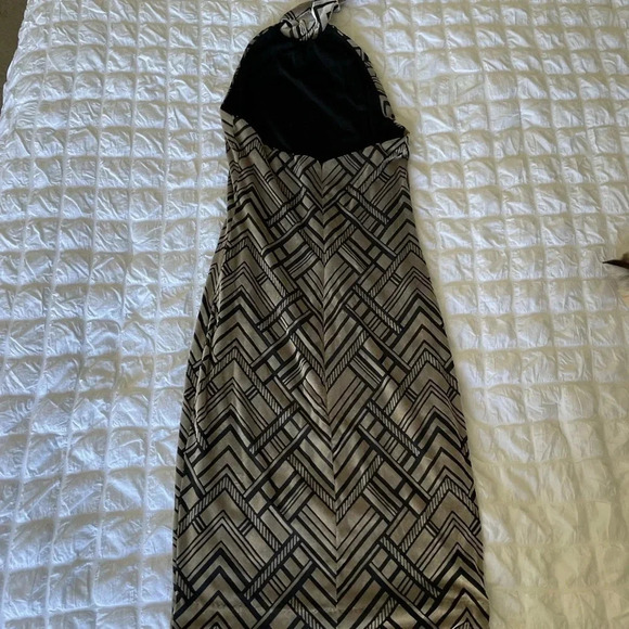Dress the population velour halter mini dress - Picture 8 of 12